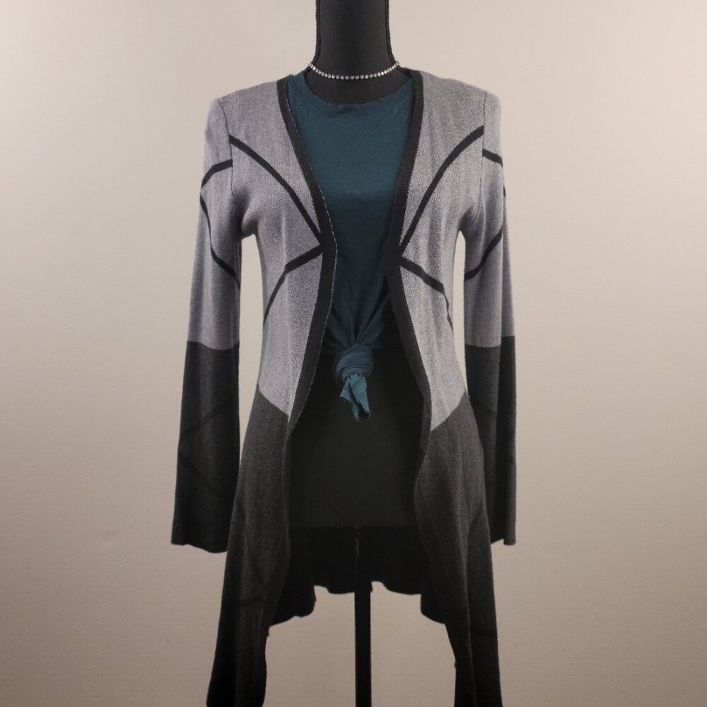 Belldini Abstract Open Front Long-Sleeve Knit Cardigan - Grey/Black S